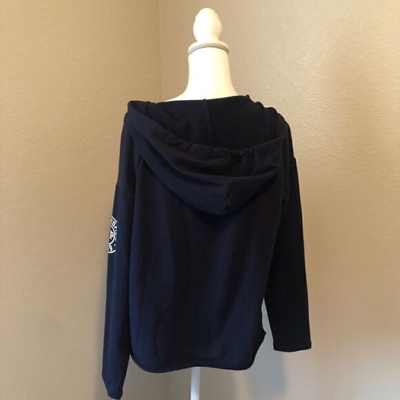 ⭐️3 for $10⭐️ Gap Pullover Striped Hoodie - Picture 4 of 5